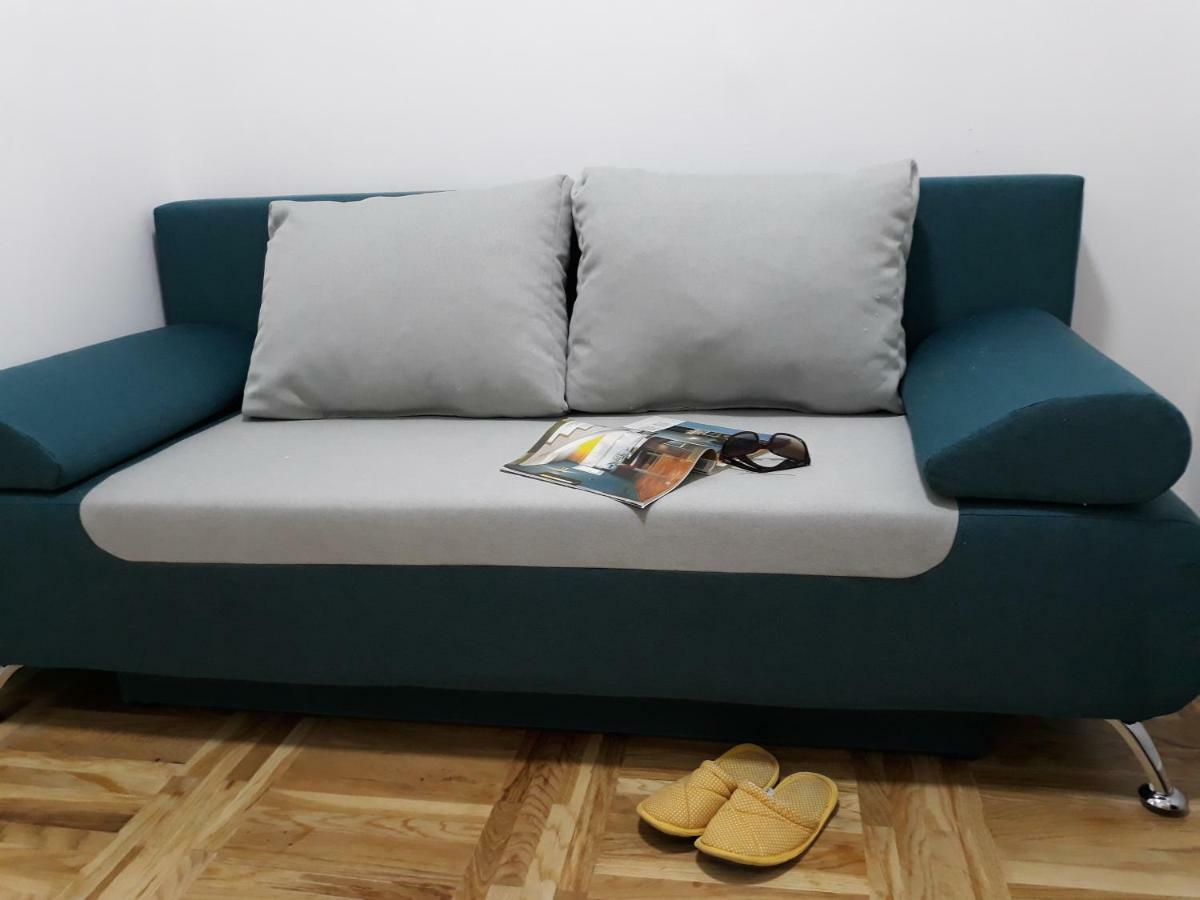 Sweet Yellow Apartment Βελιγράδι Εξωτερικό φωτογραφία